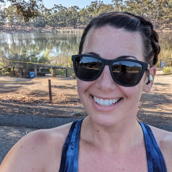 Meet your Posher, Melissa - Picture 1 of 1